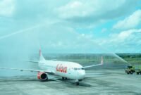 Penumpang Lion Air diduga buat ancaman bom saat pesawat hendak lepas landas. (Facebook.com @Lion Air Group)